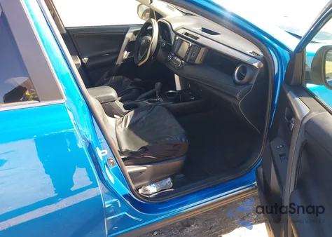 2018 Toyota Rav4 Xle z USA, uszkodzony, nr VIN JTMWFREV1JJ722459